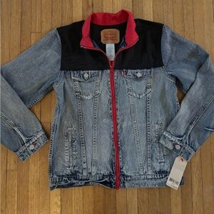 🔥 Levi’s Denim Jacket with Black  and Red Accents Zip Up Lg Girls 🔥